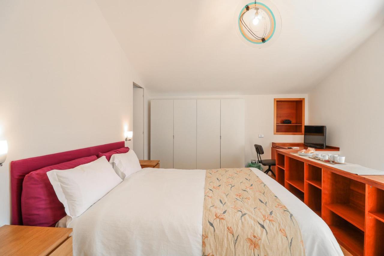 Terrazze Del Lungomare Bed & Breakfast เนเปิลส์ ภายนอก รูปภาพ